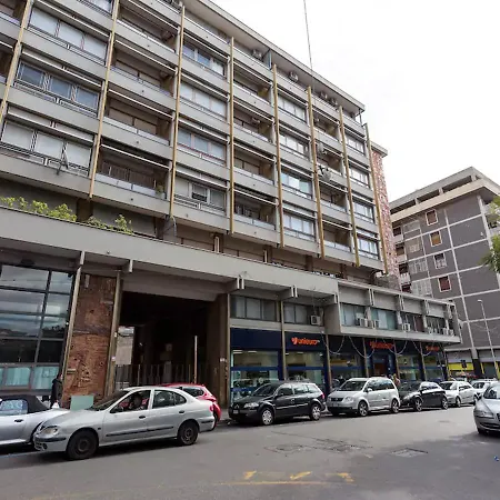 The Ugly View Apartman Catania